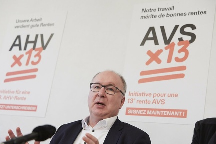  Lancierung «AHVx13» | Lancement « AVSx13  Medienkonferenz und Aktion auf dem Bundesplatz zur Lancierung der Initiative für eine 13. AHV-Rente  Conference de Presse et action sur la place fédérale lors du lancement de l'initiative pour une 13e rente AVS