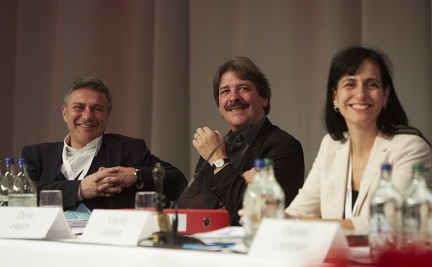 Honorarfreie Nutzung für die redaktionelle Nutzung im Zusammenhang mit der Berichterstattung zum SGB-Kongress gestattet. Weitergehende Nutzung nur nach Absprache.