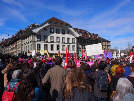  8. März 2018  Internationaler Frauenkampftag - Demo auf dem Waisenhausplatz in Bern