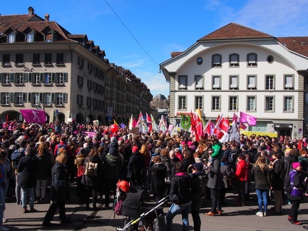  8. März 2018  Internationaler Frauenkampftag - Demo auf dem Waisenhausplatz in Bern